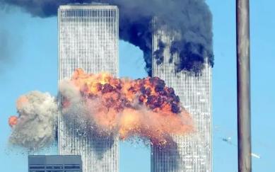 9·11事件：歹徒劫持数架飞机撞击五角大楼(3千人死亡)